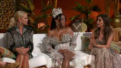She said, "Can you call Sara
and find out - The Real Housewives of Dubai