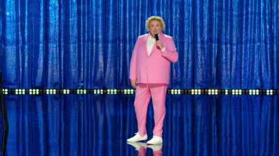 She said, "I just drove off a cliff." - Fortune Feimster: Crushing It