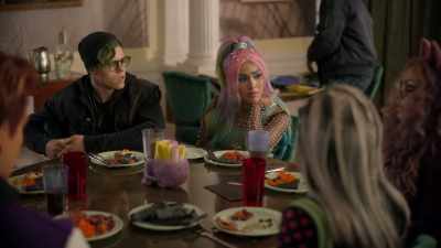 - She said she's going
- to meet with witches - Monster High 2