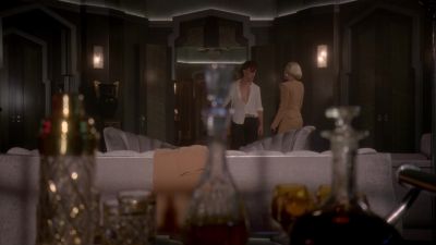 She said she's gonna
go to the cops. - American Horror Story
