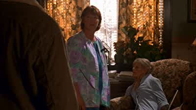 - She saw it. - Smallville