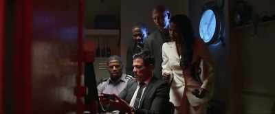 She saw something. - Titanic 666