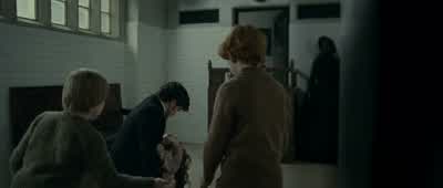 She saw you. - The Woman in Black