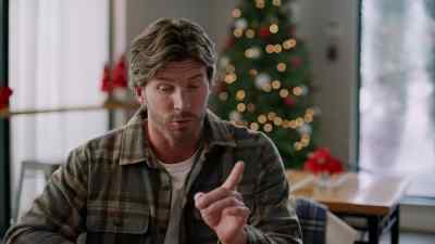 She says, and I quote,
"It's a hobby reserved - Christmas, Love and Fudge