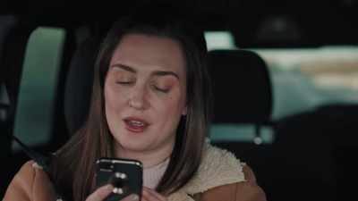 She says she misses me - Everything Christmas