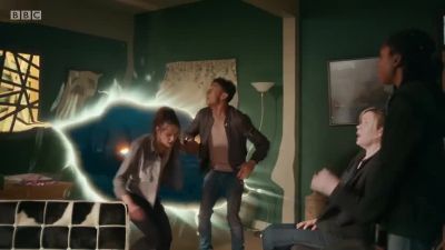 SHE SCREAMS - Class