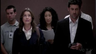 She seems to be looking for something. - Grey's Anatomy