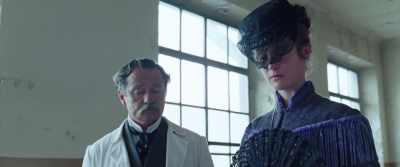 She seems harmless,
but she is a real hussy. - Corsage