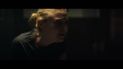 She... She knocked on the door. - Vicious