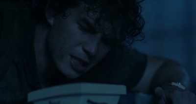 She-she sacrificed herself
for me. - Lake Placid: Legacy