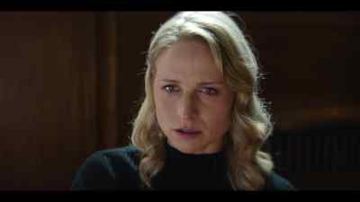 SHE SIGHS - Playing Nice