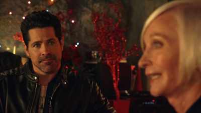 She sings almost everywhere
except here. - Christmas Stars