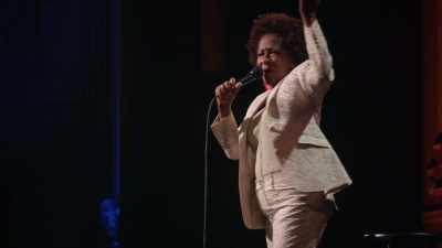 She was sleeping,
but I could hear the rattle, - Wanda Sykes: Not Normal