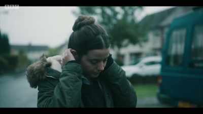 SHE SNIFFLES - In My Skin