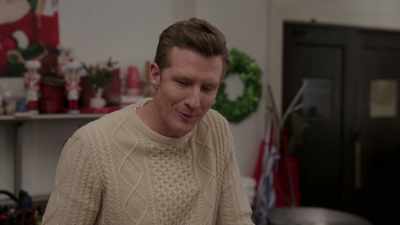 She is so talented and
generous too, and wonderful. - Christmas Wreaths and Ribbons