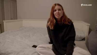 She sort of doesn't make out
like everything's perfect. - Stacey Dooley Sleeps Over