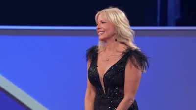 She specializes in saving dogs - 2022 American Rescue Dog Show