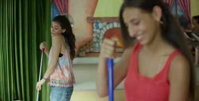 She stole his heart - Carmen & Lola