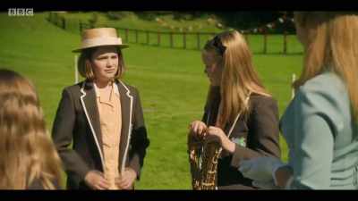 SHE STUTTERS - Malory Towers