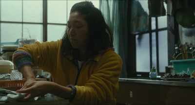 She talks big,
like she's actually earning that money. - Shoplifters