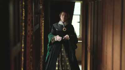 She then retires
for her lying in, - The Game of Crowns: The Tudors