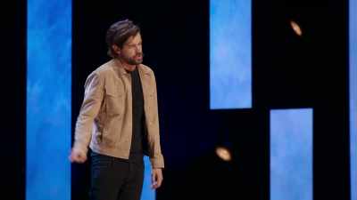 She thought that was a priority,
to set it up as a dog influencer. - Jack Whitehall: Settle Down