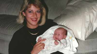 She was three months old
when he had this accident, - Resynator