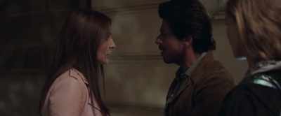 - She threw it at his face.
- That was later. - Jab Harry Met Sejal