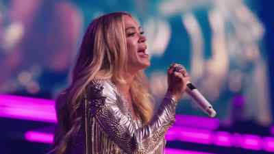 She told me that you get drunk
off three beers. - Carrie Underwood: Reflection