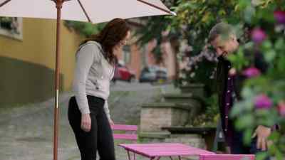 She took over the local acting
group and so I signed up. - Love on the Danube: Kissing Stars
