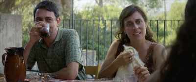 She tried to hook up with one guy, - Creatura