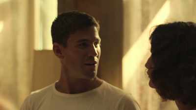 She tries to speak English. - Catch-22