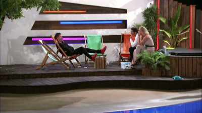 She tries to...
She does this stuff, - Love Island