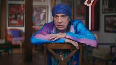 She turned me
on to all of that, - Stevie Van Zandt: Disciple