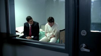 - She was violent, right?
- It's not her fault. - Cold Case