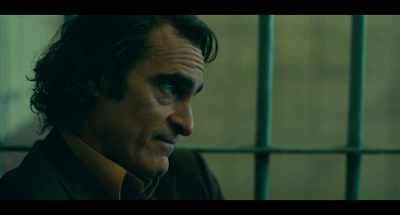 She voluntarily
committed herself - Joker: Folie à Deux