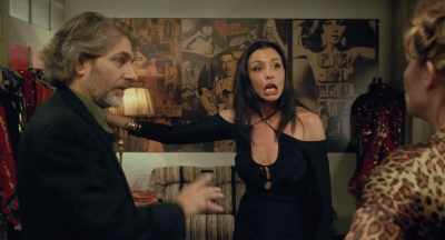 She wanted to borrow it - Cabaret Maxime
