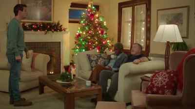 - She wanted Jessica
to ask me out on a date. - Jingle Bell Love