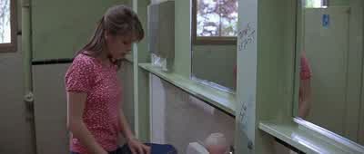 She was never attacked. - Scream