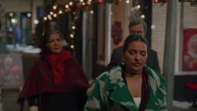 She was--
She was a fake girlfriend, - Friends & Family Christmas