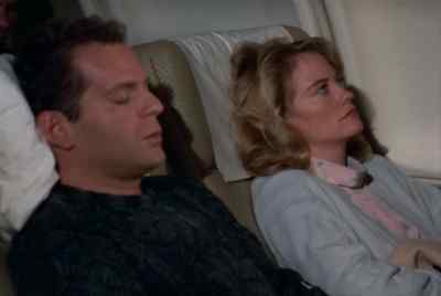 SHE WAS THERE
WITH THAT GUY. - Moonlighting