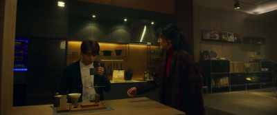 She wasn't the type
to stick to schedule like this. - Single in Seoul