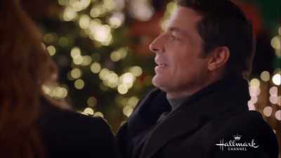 She wears it well.
She's beautiful. - Christmas in Vienna