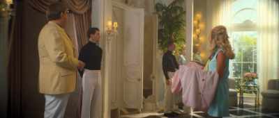 - She will.
- [chuckles] - Palm Royale
