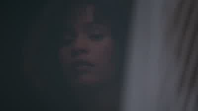 She won't give you static. - The Bodyguard