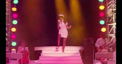 She works hard for the money - Love to Love You, Donna Summer