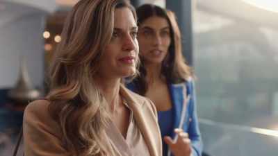 She works in the medical field. - Crimes of Fashion: Killer Clutch