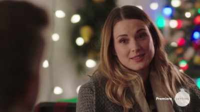 She would always tell me
that Glastenbury - Christmas Around the Corner