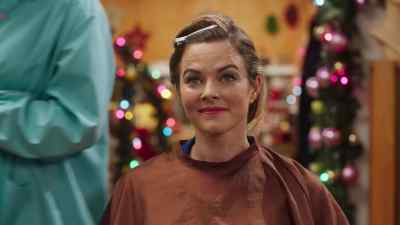 She would start singing carols
around Thanksgiving, - Happy Holidays from Cherry Lane