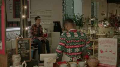 She wouldn't let me
get a word in edgewise, - Meeting Mr. Christmas